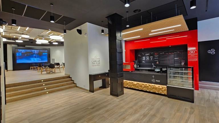 Santander opens its first urban Work Café on one of the most central streets in Oviedo